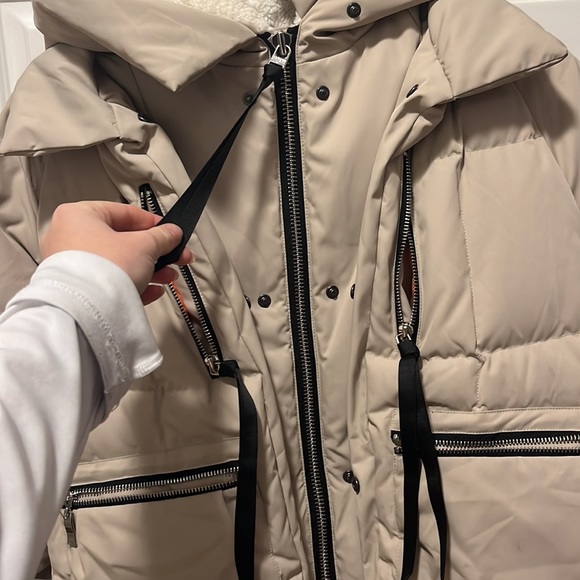 Orolay Women's Thickened Down Jacket - Picture 9 of 11